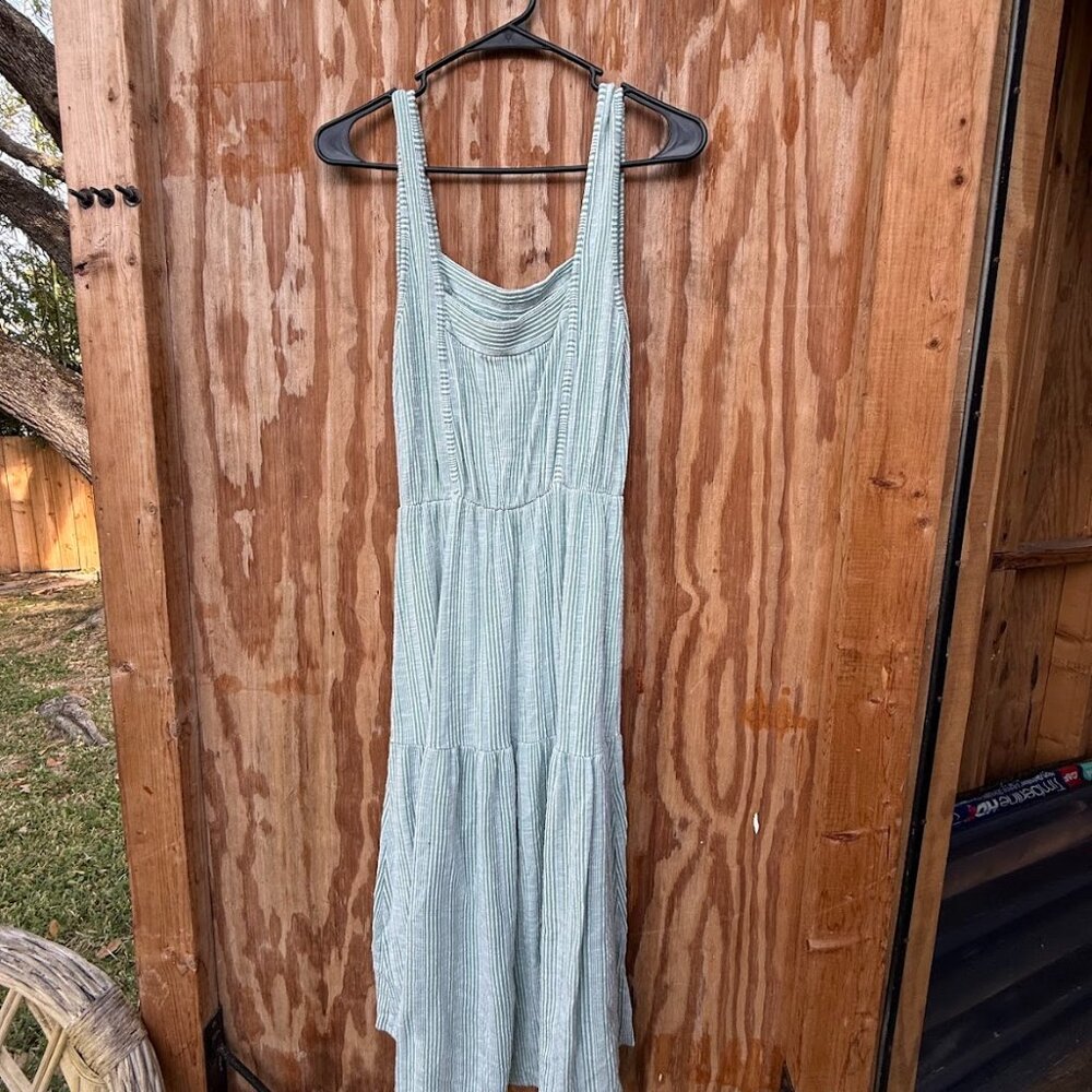 Women's Green and White Dress